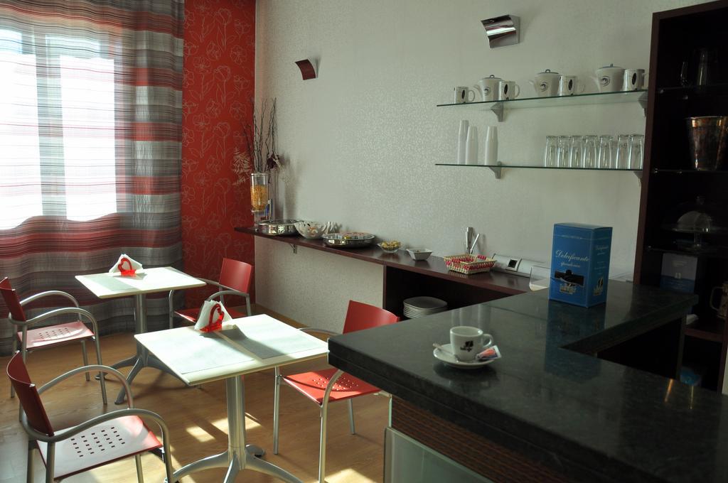Hotel Fontana Del Re 아리아노이르피노 외부 사진