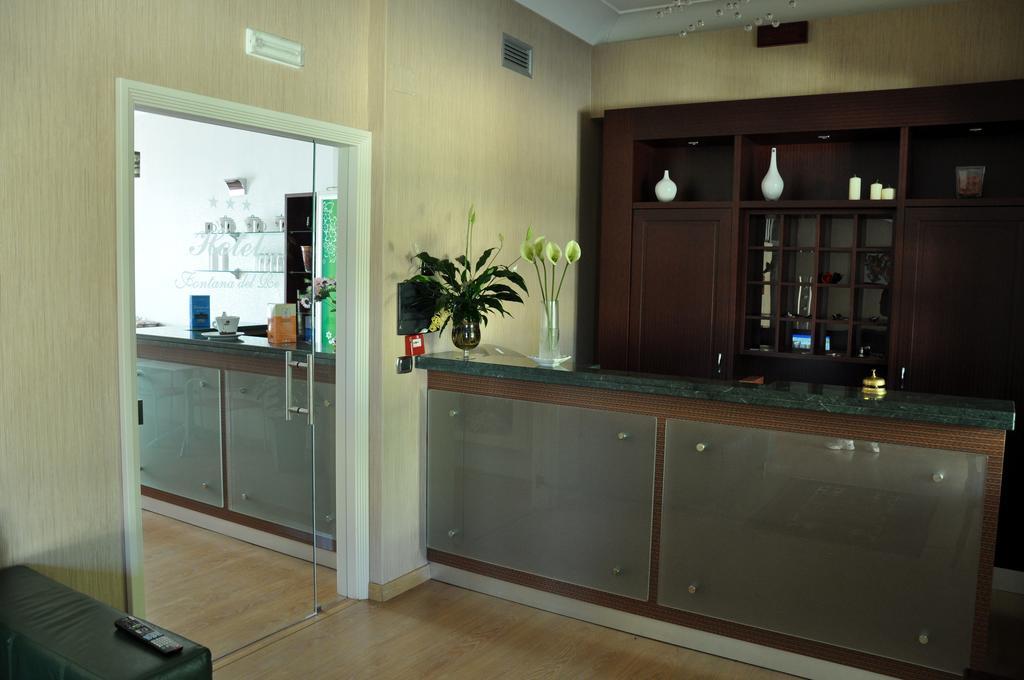 Hotel Fontana Del Re 아리아노이르피노 외부 사진
