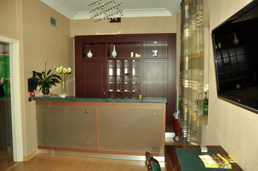 Hotel Fontana Del Re 아리아노이르피노 외부 사진