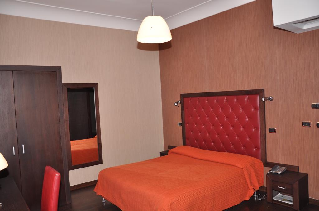 Hotel Fontana Del Re 아리아노이르피노 외부 사진