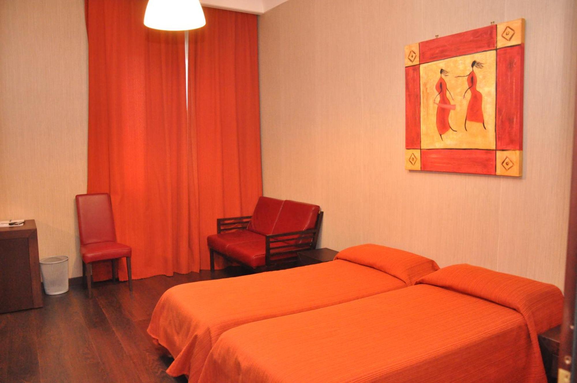 Hotel Fontana Del Re 아리아노이르피노 객실 사진