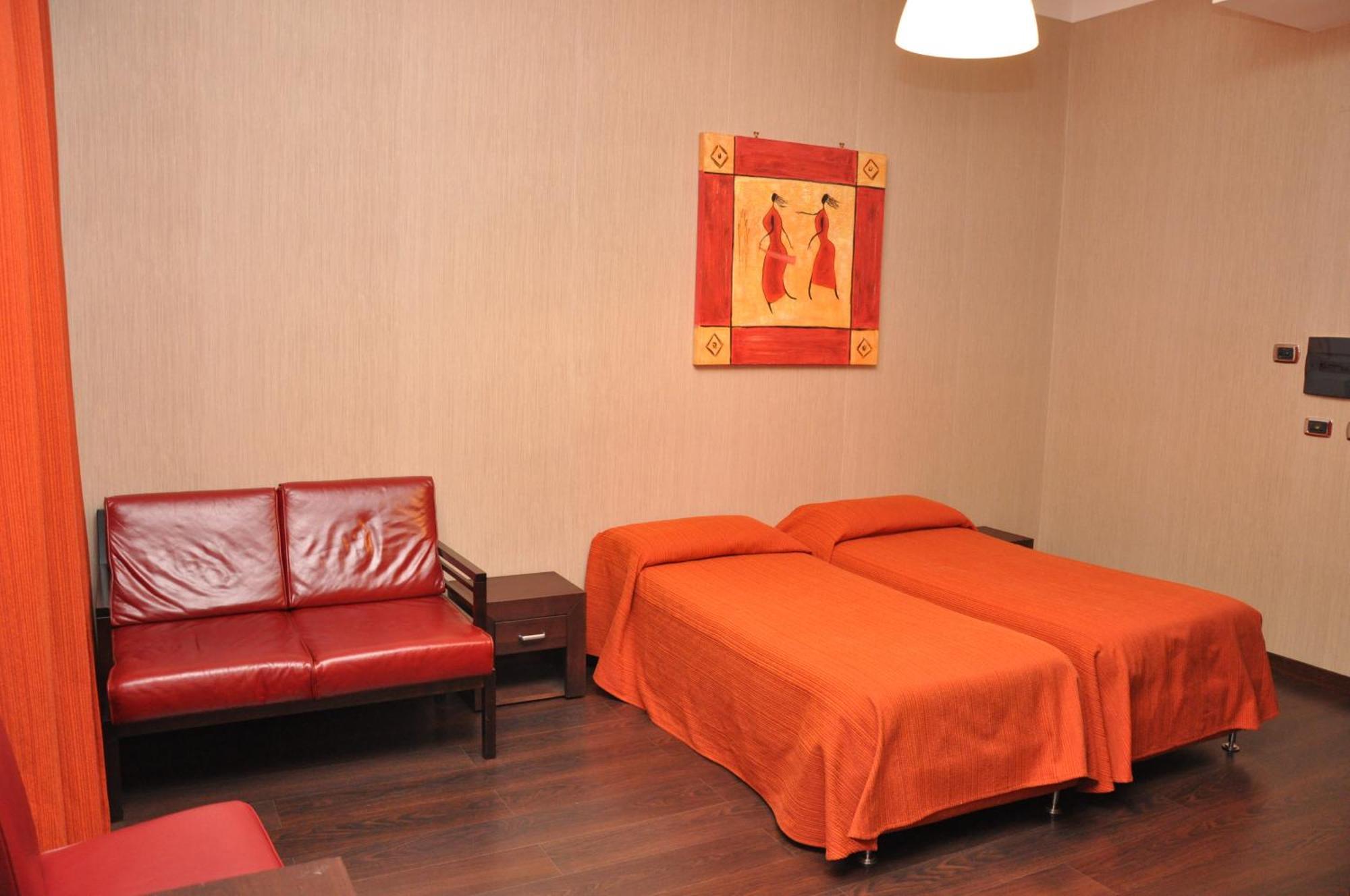 Hotel Fontana Del Re 아리아노이르피노 객실 사진