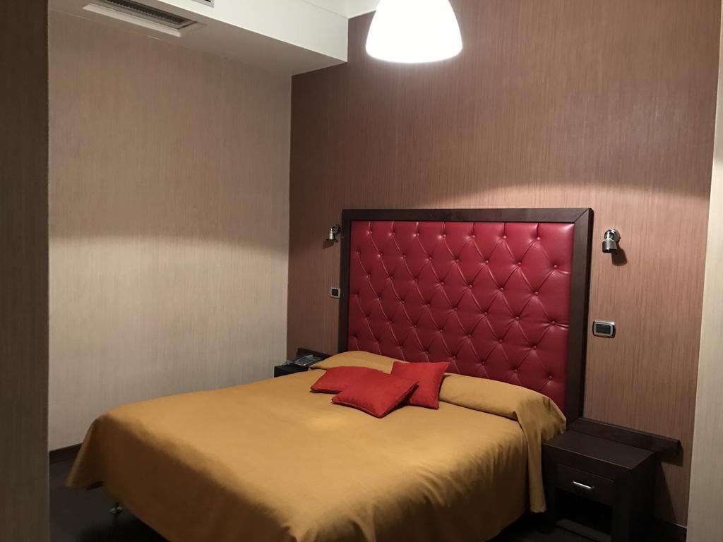 Hotel Fontana Del Re 아리아노이르피노 외부 사진