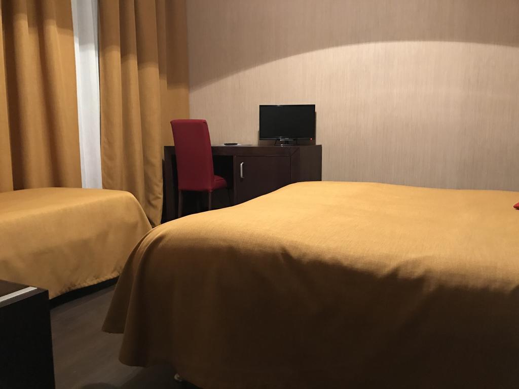 Hotel Fontana Del Re 아리아노이르피노 외부 사진