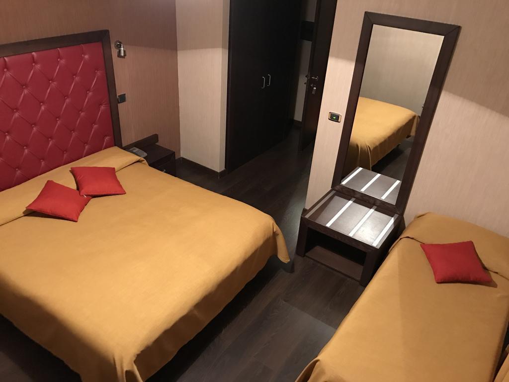 Hotel Fontana Del Re 아리아노이르피노 외부 사진
