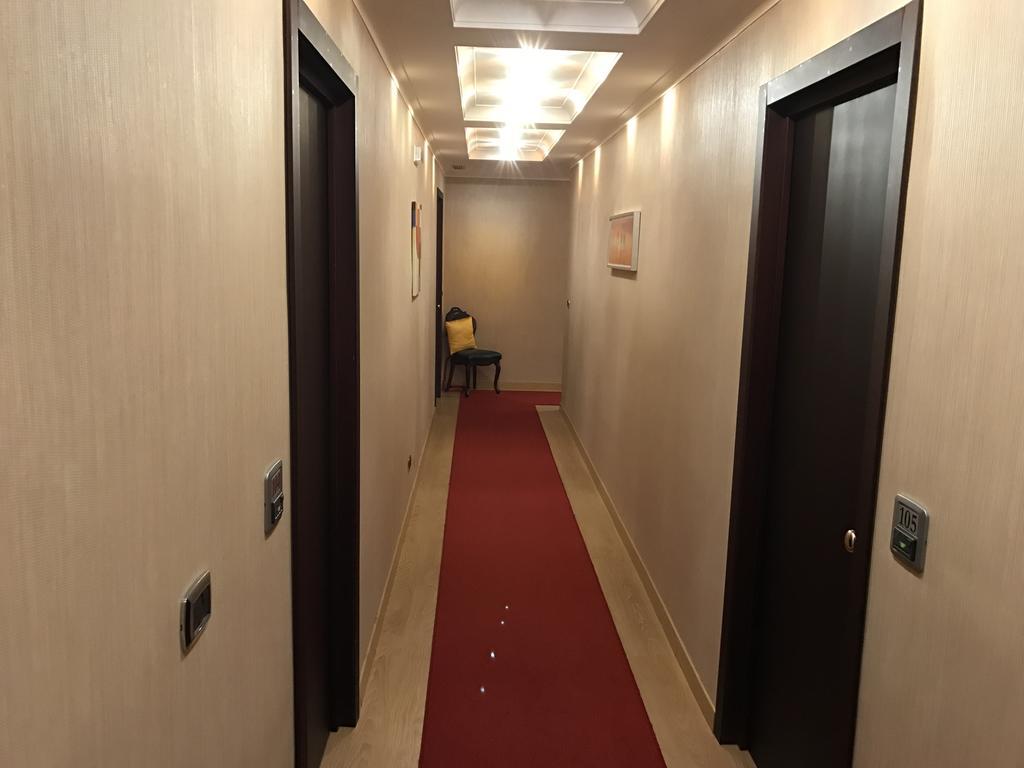Hotel Fontana Del Re 아리아노이르피노 외부 사진